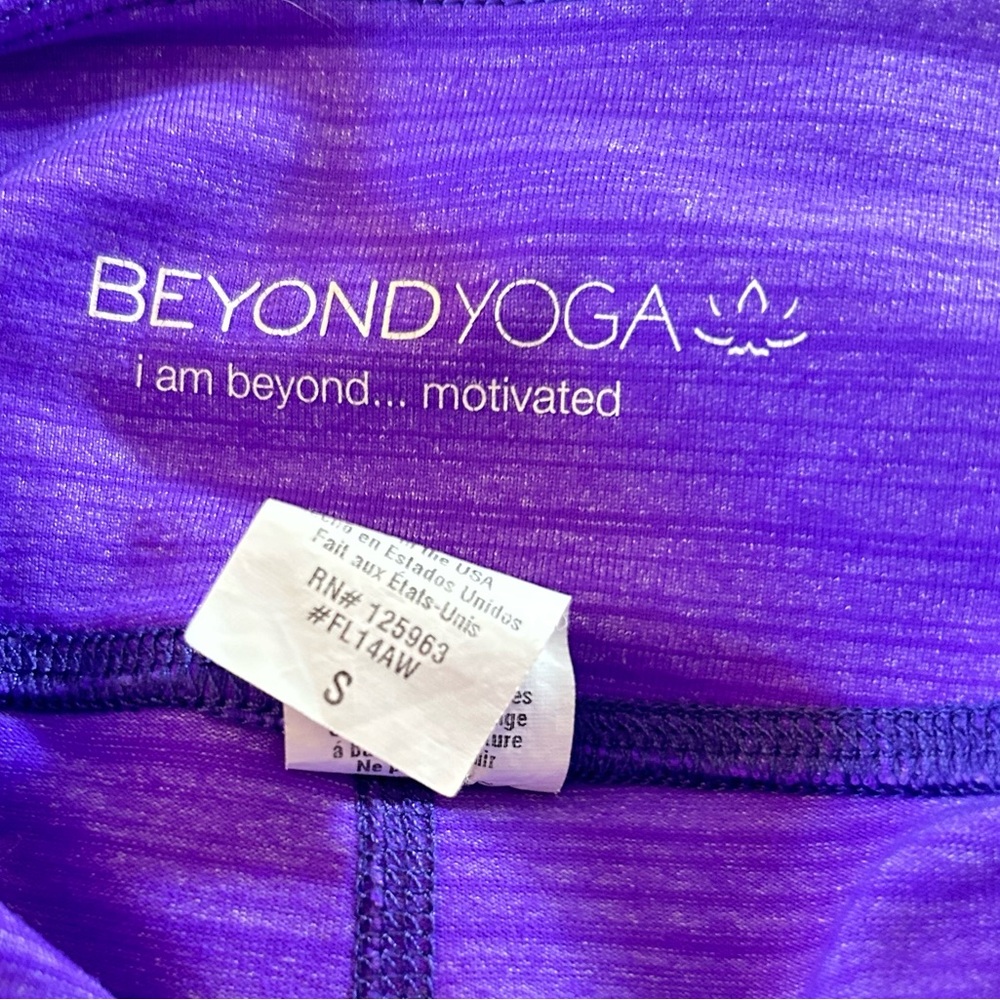 Beyond Yoga Purple Orchid Stripe Hype  Leggings Size Small - Picture 4 of 4
